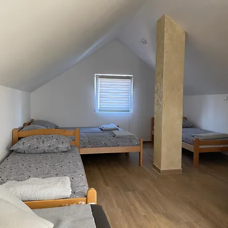 Vikendica Na Dan Casa de Férias