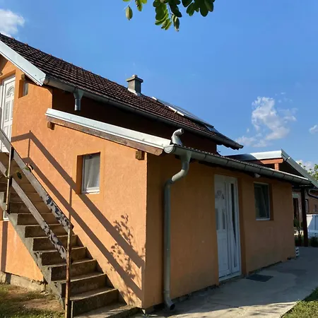 Casa de Férias Vikendica Na Dan *