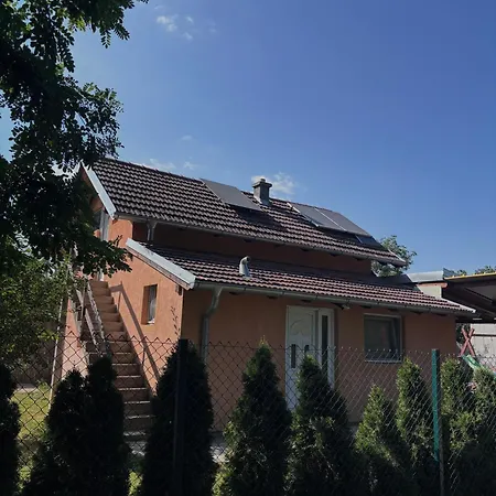 Vikendica Na Dan Novi Sad